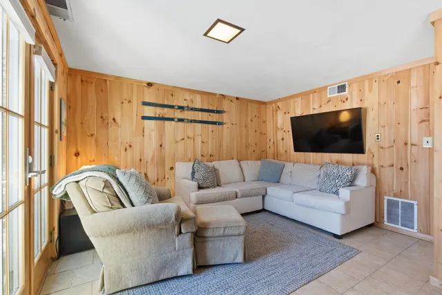 $725,000 | 30 Gerald Drive, Newbury, NH 03255