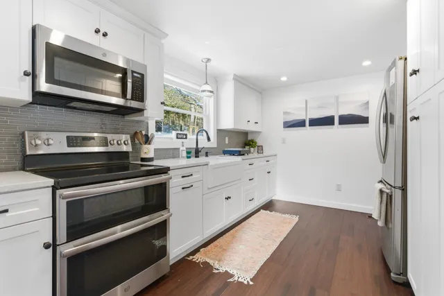 $725,000 | 30 Gerald Drive, Newbury, NH 03255