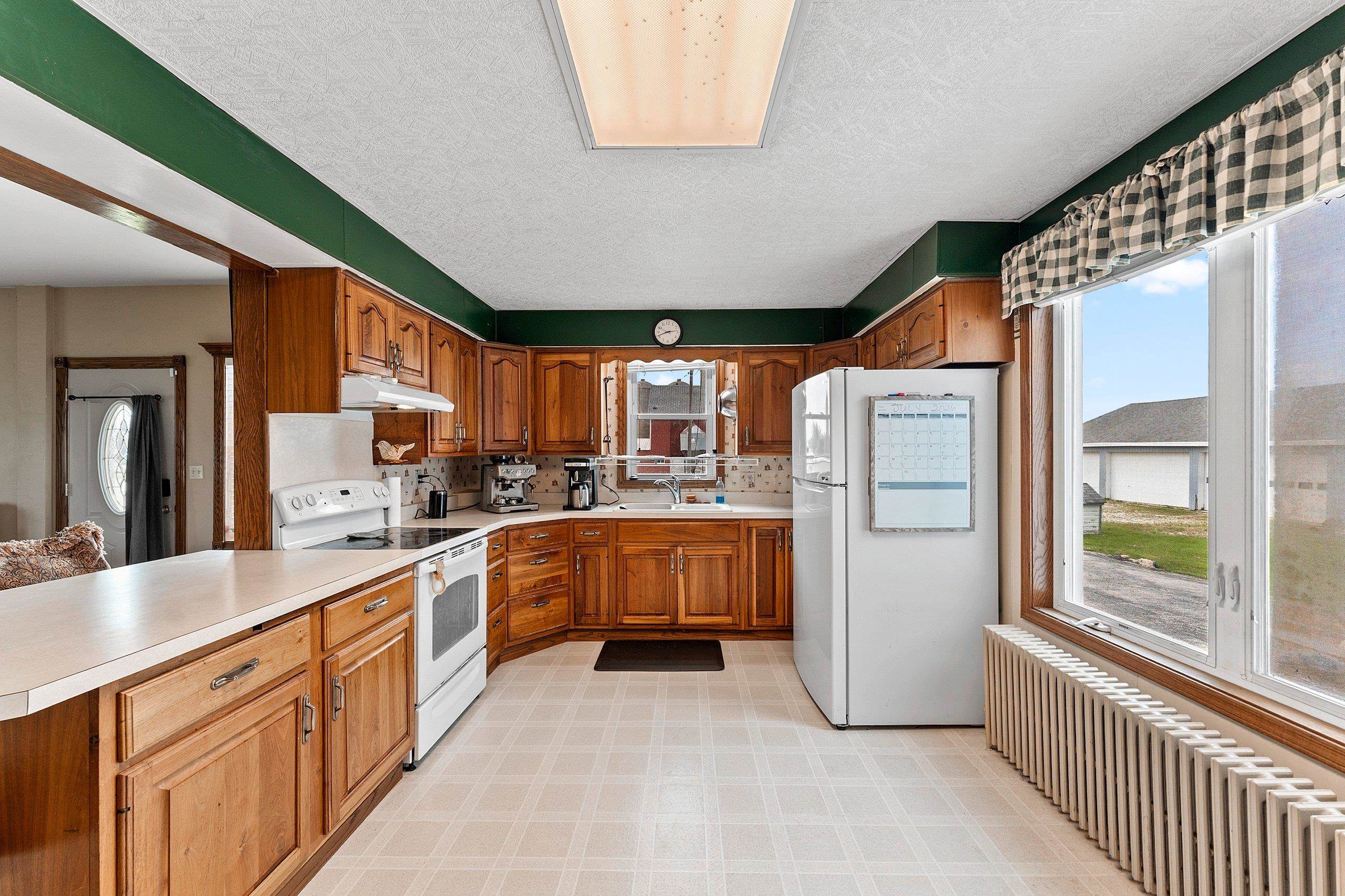 4499 Shirley Road Denmark, WI 54208 - Photo 11 of 86