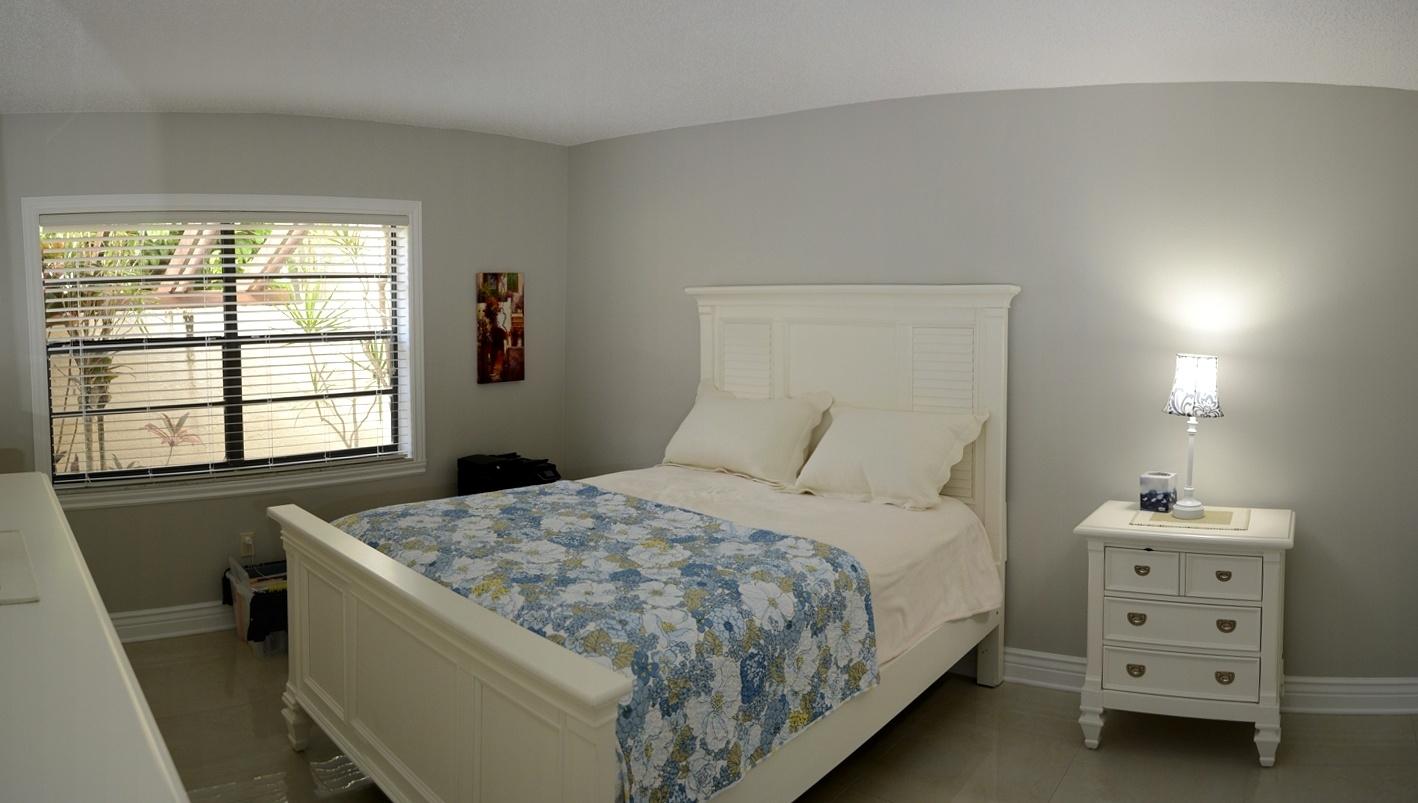 21945 Arriba Real, Unit 21B Boca Raton, FL 33433 - Photo 19 of 30 Guest Bedroom