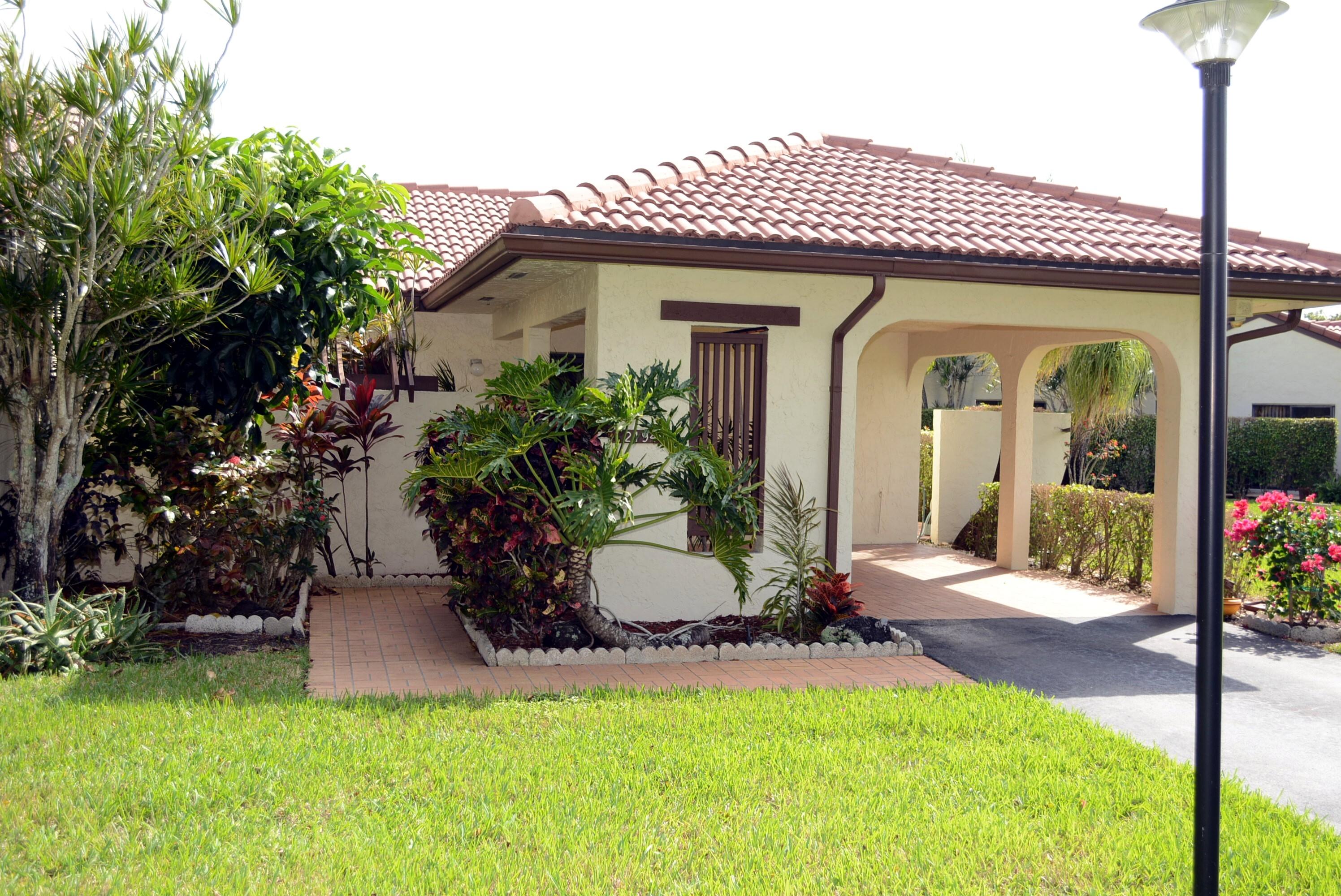 21945 Arriba Real, Unit 21B Boca Raton, FL 33433 - Photo 2 of 30 Exterior Front
