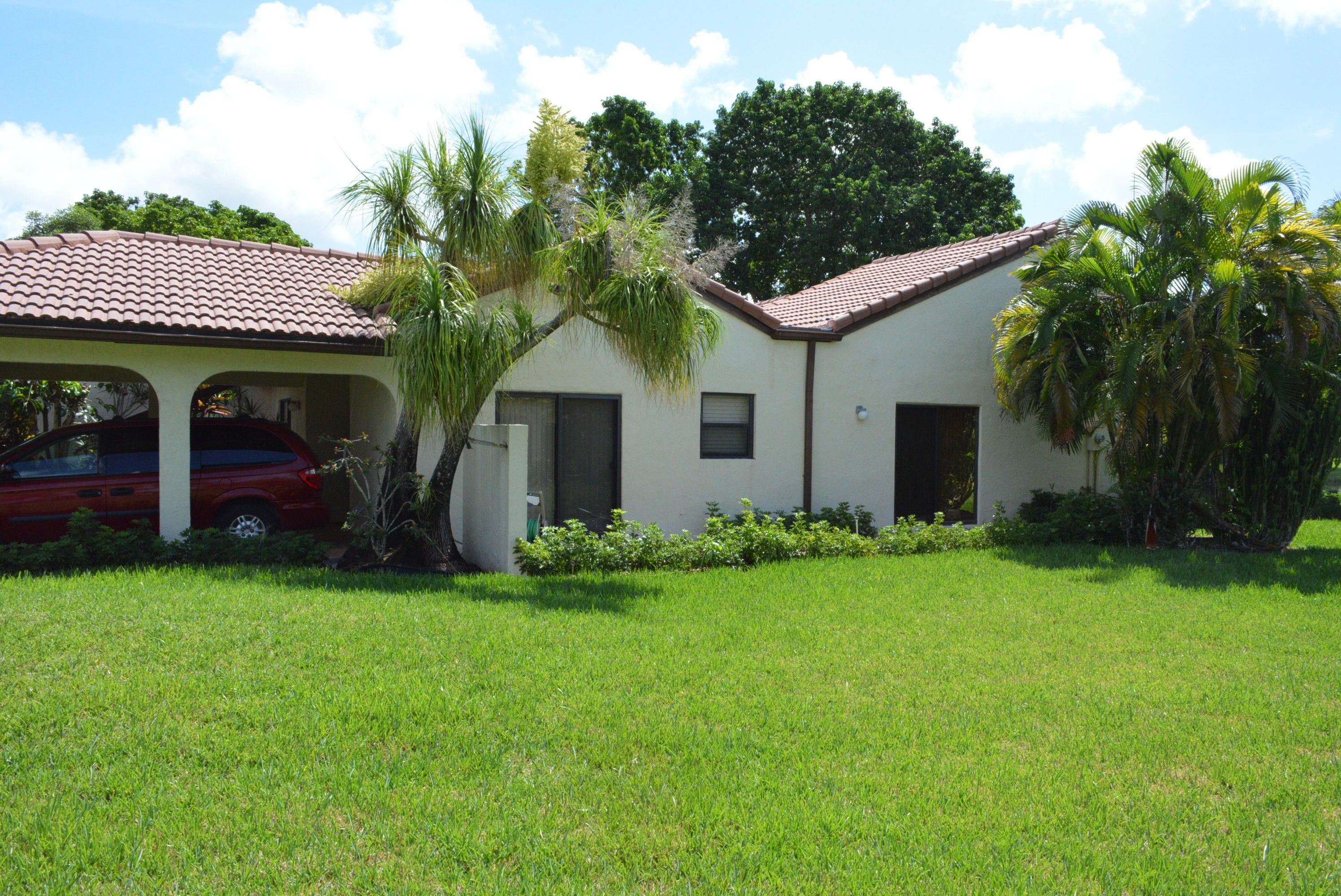 21945 Arriba Real, Unit 21B Boca Raton, FL 33433 - Photo 28 of 30 West Side View