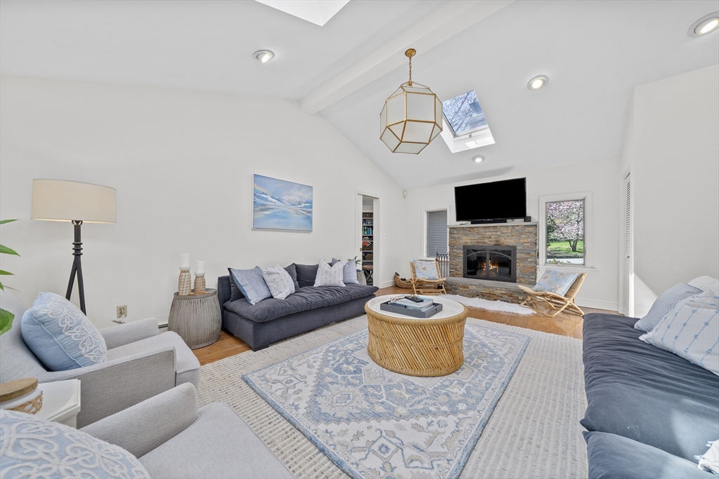 9 Locust Road Cohasset, MA 02025 - Photo 16 of 37 Gallery Image 16