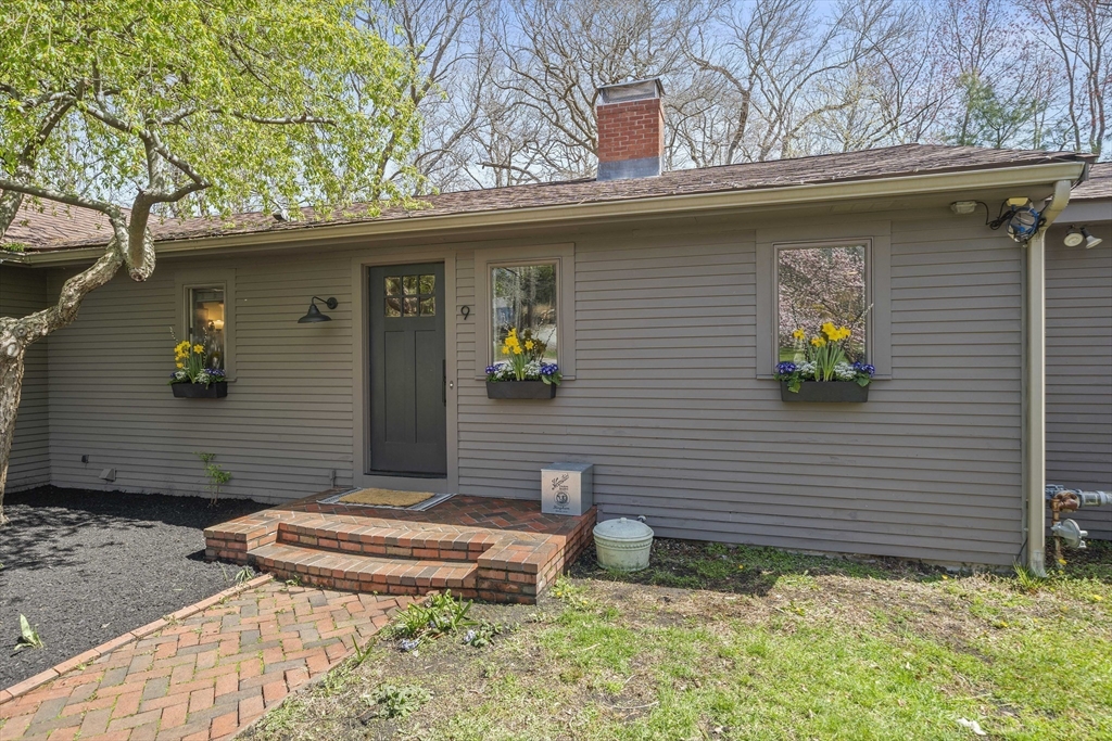 9 Locust Road Cohasset, MA 02025 - Photo 2 of 37 Gallery Image 2