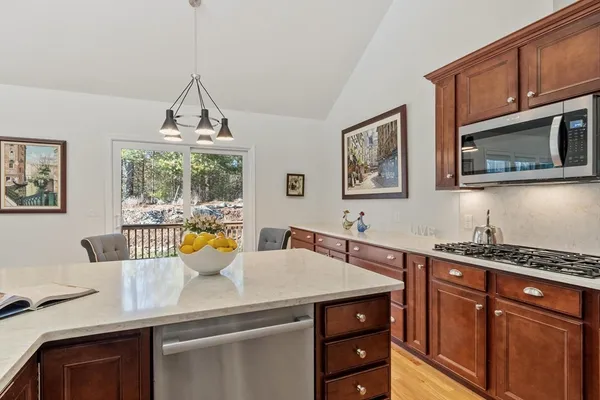 $945,000 | 35 Greenside Lane, Unit 35, Acton, MA 01720