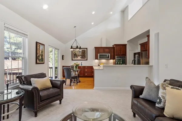 $945,000 | 35 Greenside Lane, Unit 35, Acton, MA 01720