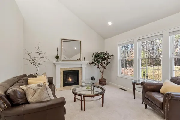 $945,000 | 35 Greenside Lane, Unit 35, Acton, MA 01720