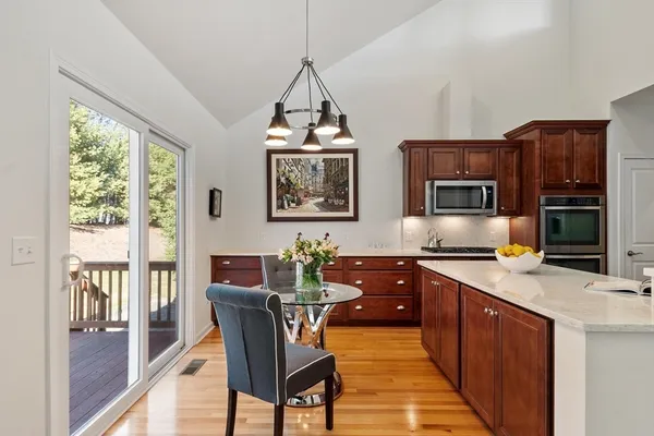 $945,000 | 35 Greenside Lane, Unit 35, Acton, MA 01720