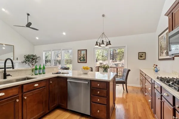 $945,000 | 35 Greenside Lane, Unit 35, Acton, MA 01720