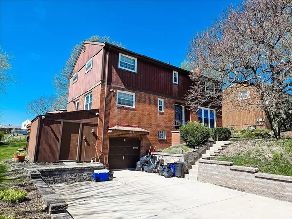 $250,000 | 413 Brunner Drive, Monroeville, PA 15146