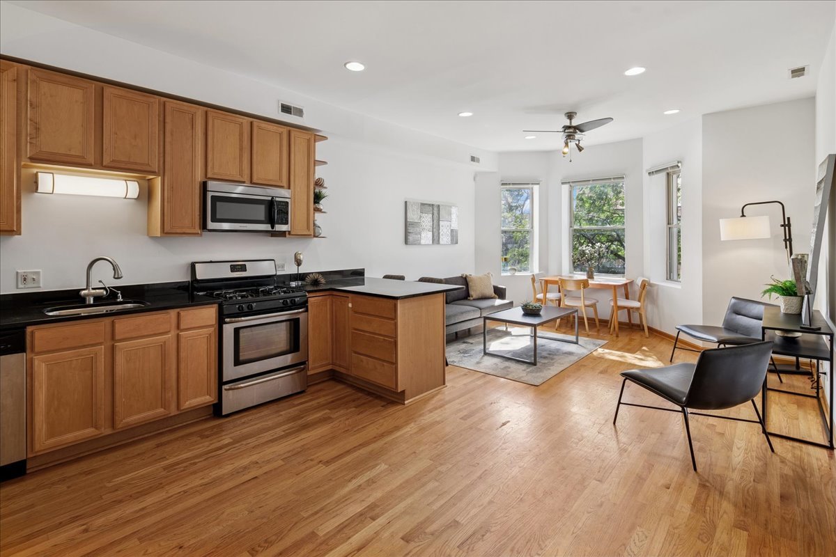 6135 South Drexel Avenue, Unit 4B Chicago, IL 60637 - Photo 2 of 16