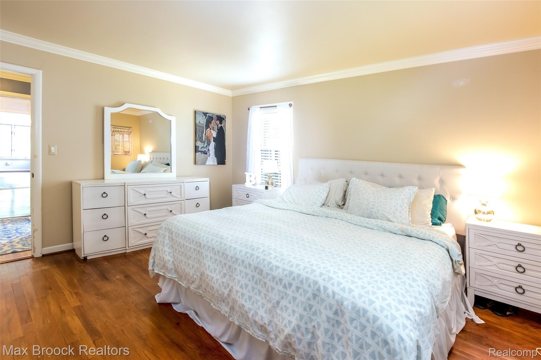 1200 Yorkshire Road Birmingham, MI 48009 - Photo 10 of 22 First Floor Master--Additional View.jpg