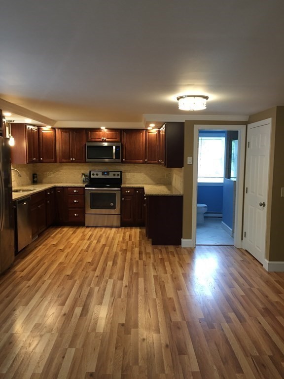75 Chapel Street, Unit B Shirley, MA 01464 - Photo 2 of 15