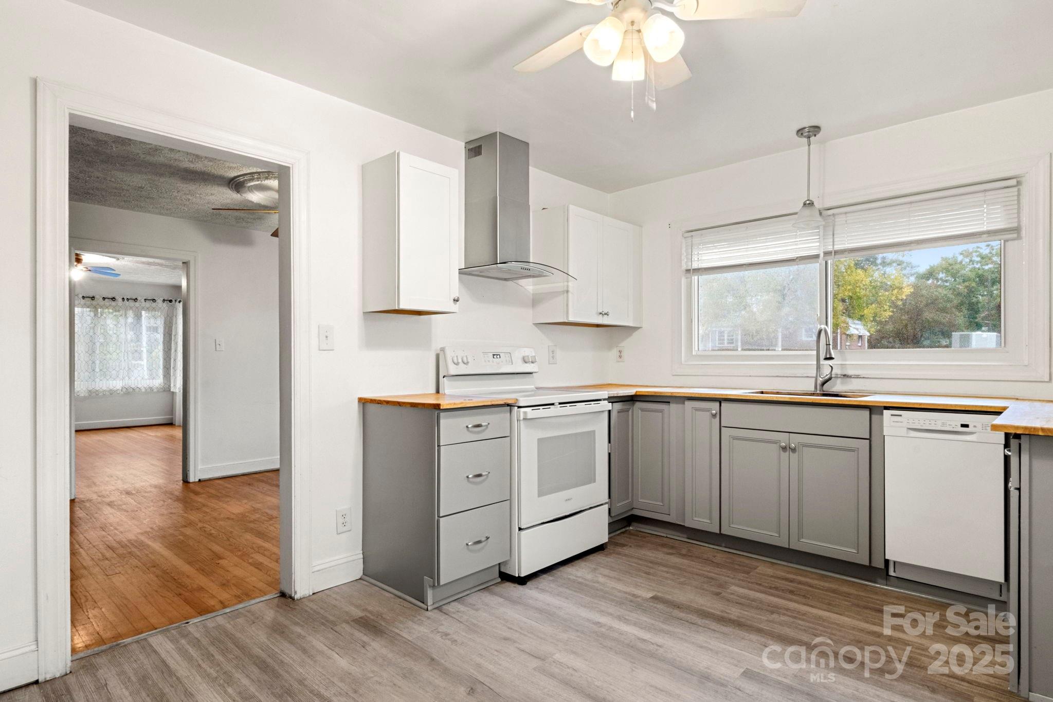 804 Broad Street Shelby, NC 28152 - Photo 5 of 23