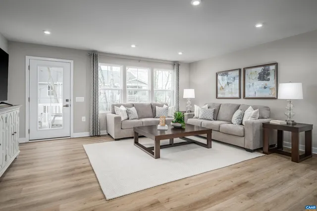 $384,990 | 401 C Lazy Branch Lane, Keswick, VA 22947