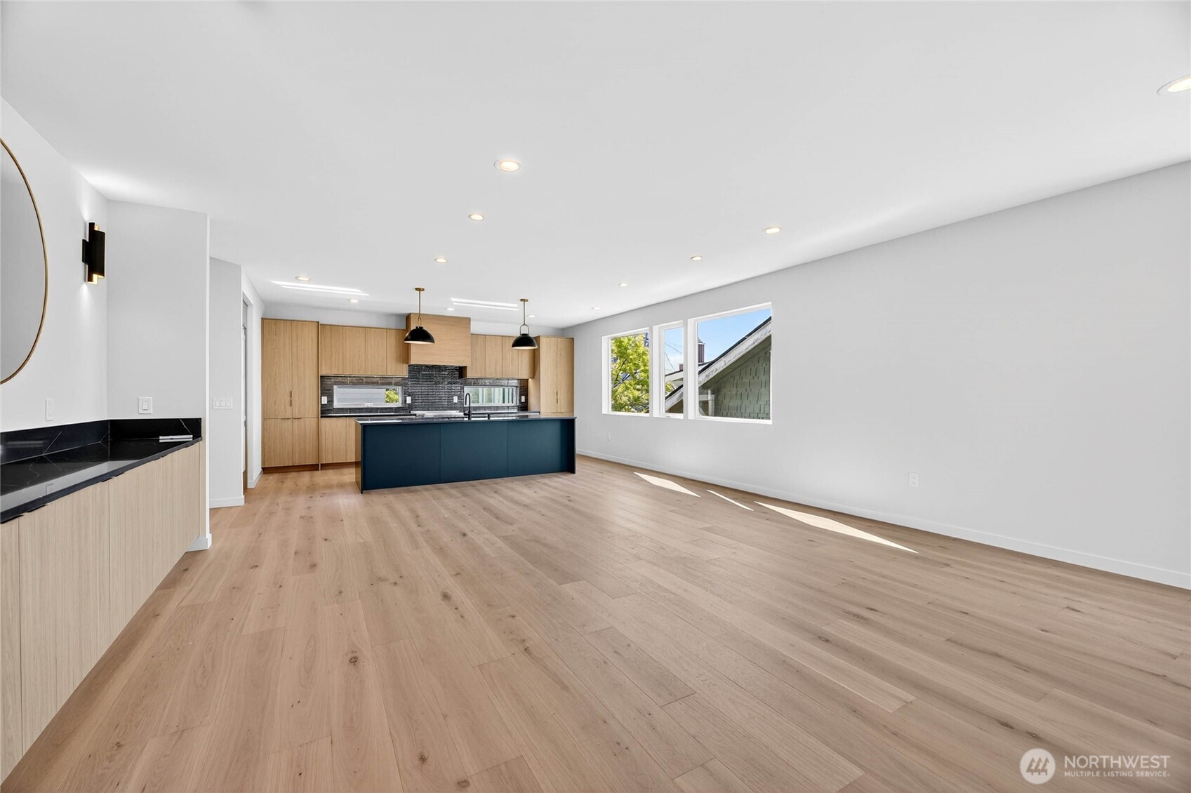 4144 44th Avenue Southwest Seattle, WA 98116 - Photo 21 of 35