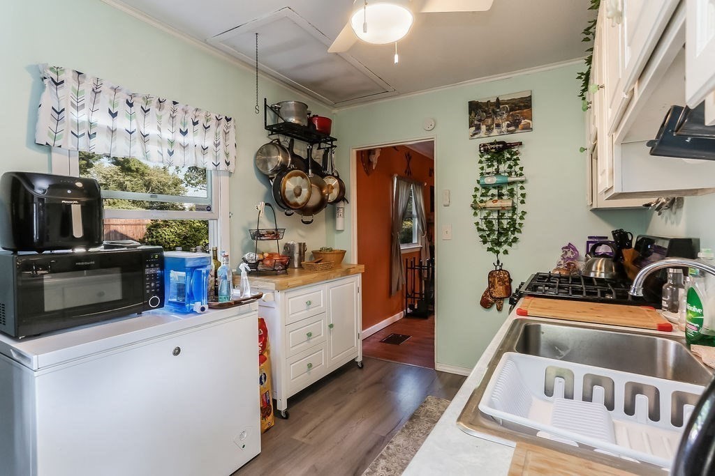 16 Ansara Street Springfield, MA 01104 - Photo 6 of 23 Gallery Image 6