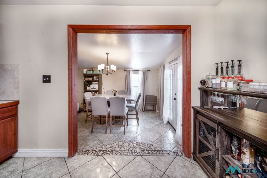 905 Solana Road Carlsbad, NM 88220 - Photo 12 of 45 Gallery Image 12