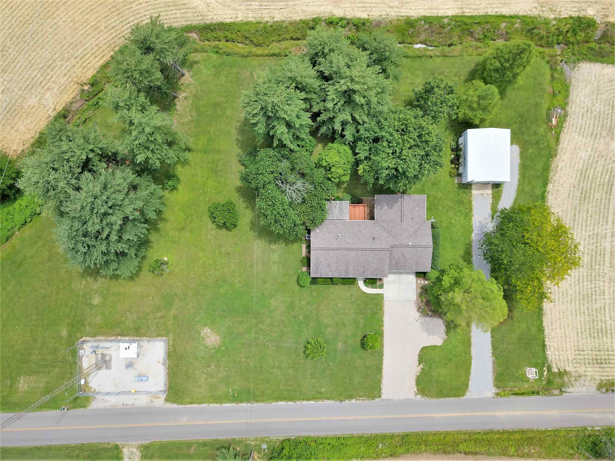 11455 Blue Bell Road Elberfeld, IN 47613 - Photo 3 of 10