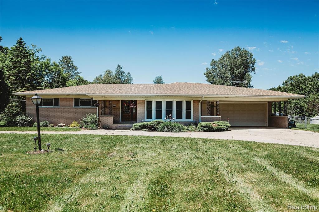 2472 Miller Road Metamora, MI 48455 - Photo 1 of 32