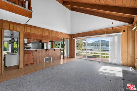 $949,000 | 39000 Waterview Drive, Big Bear Lake, CA 92315