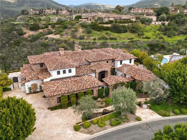 $5,875,000 | 18441 Calle Tramonto, Rancho Santa Fe, CA 92091