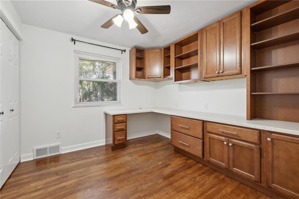 140 South Jamestown Road Coraopolis, PA 15108 - Photo 16 of 41 Gallery Image 16
