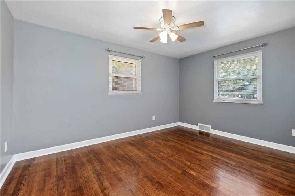 140 South Jamestown Road Coraopolis, PA 15108 - Photo 17 of 41 Gallery Image 17