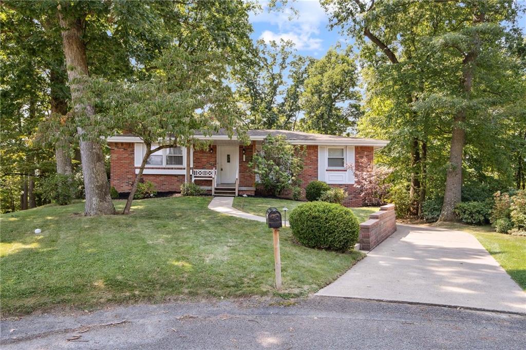 140 South Jamestown Road Coraopolis, PA 15108 - Photo 2 of 41 Gallery Image 2