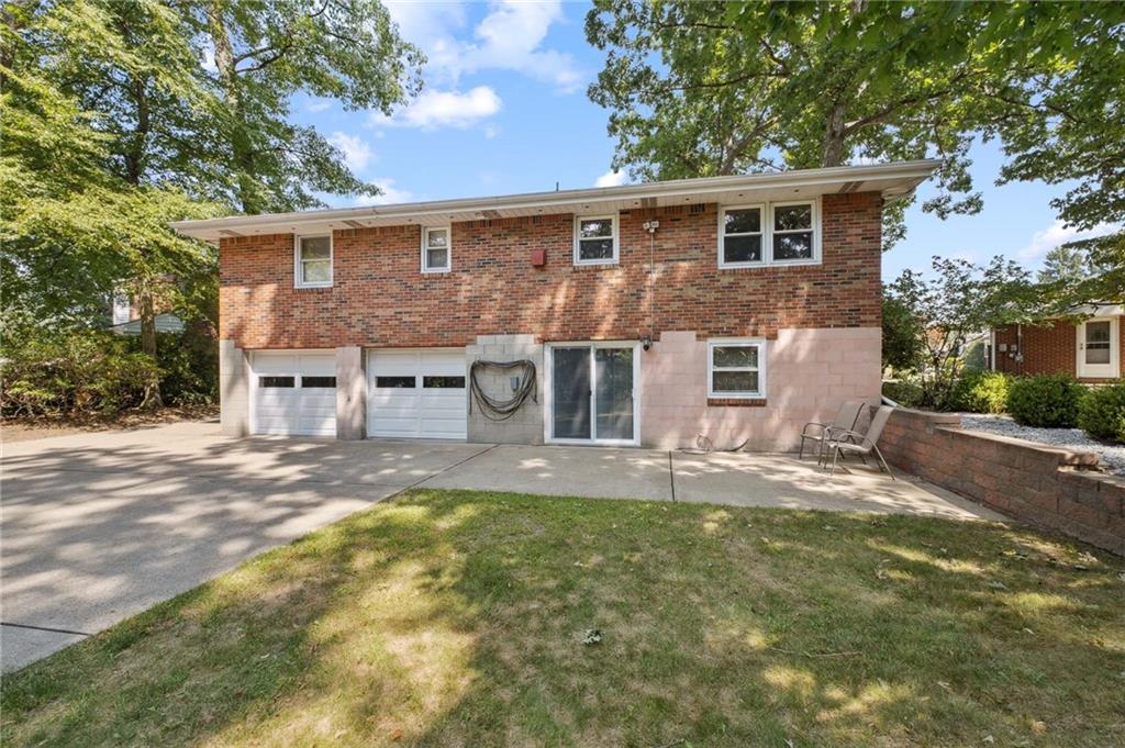140 South Jamestown Road Coraopolis, PA 15108 - Photo 34 of 41 Gallery Image 34