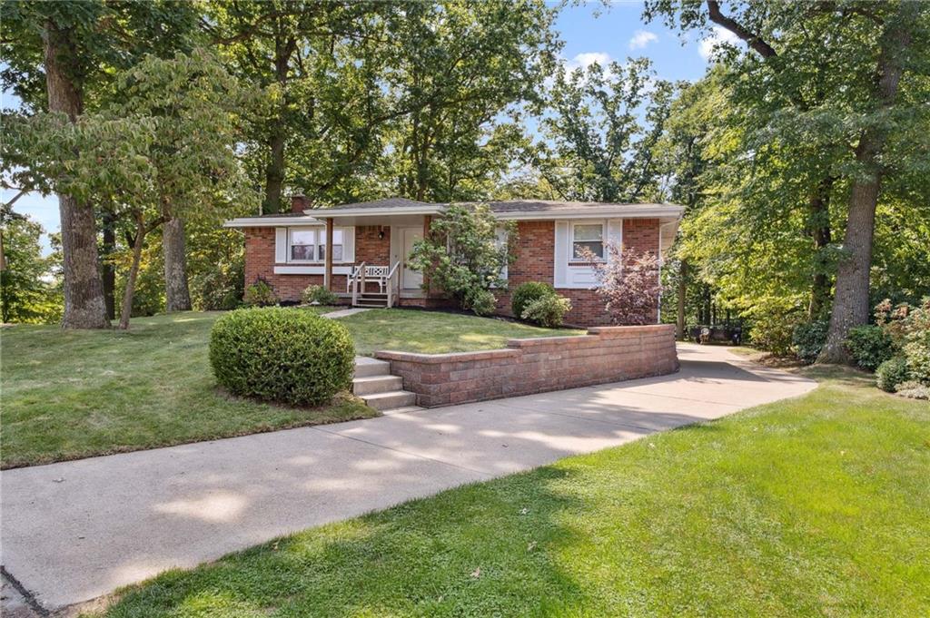 140 South Jamestown Road Coraopolis, PA 15108 - Photo 38 of 41 Gallery Image 38