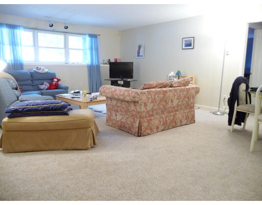 46 Evergreen Road, Unit 110 Northampton, MA 01053 - Photo 4 of 15