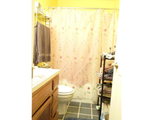 46 Evergreen Road, Unit 110 Northampton, MA 01053 - Photo 8 of 15