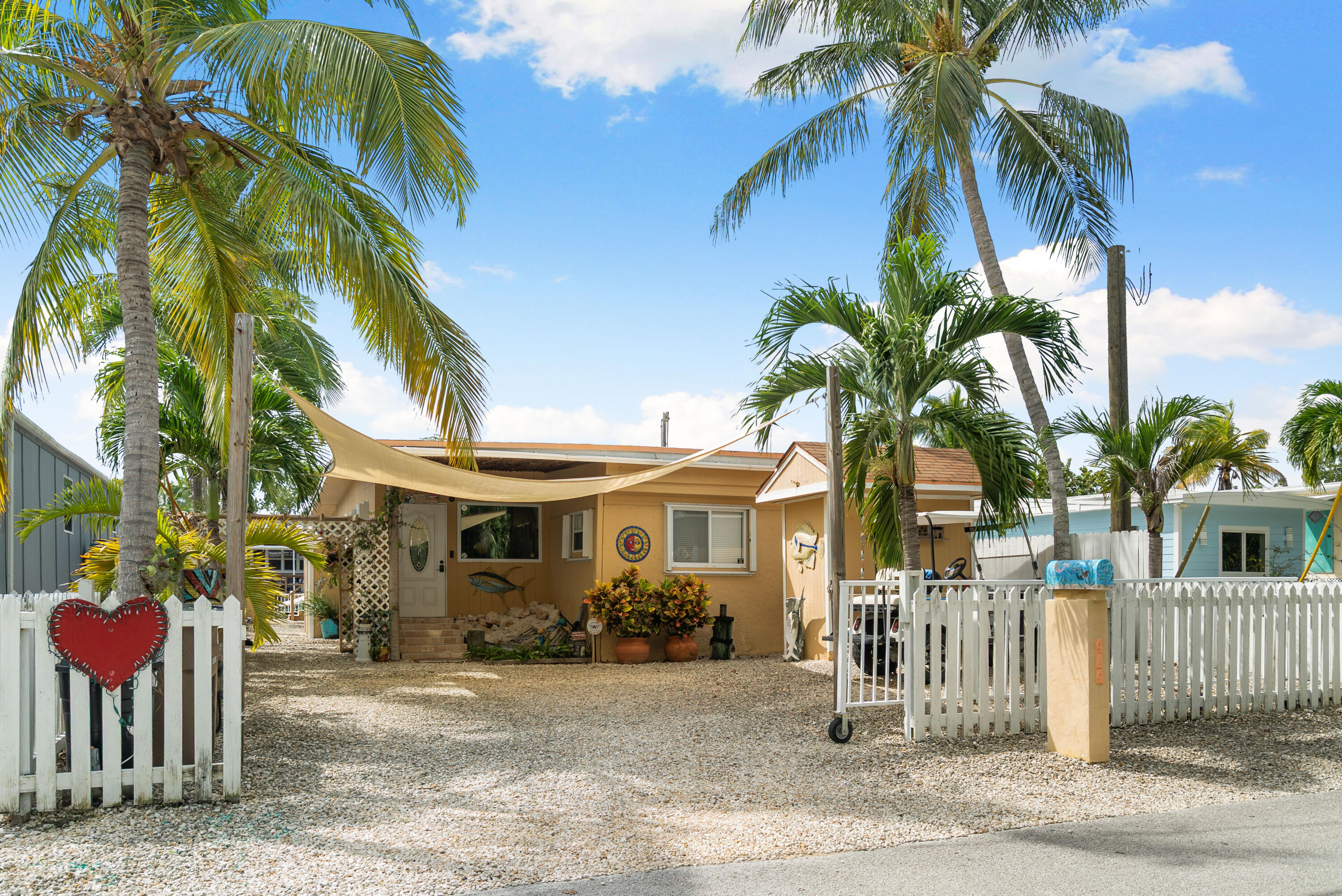 464 Bowie Lane Key Largo, FL 33037 - Photo 2 of 31 DSC00940-Edit
