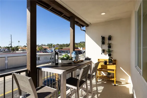 $736,200 | 308 East Whittier Boulevard, La Habra, CA 90631