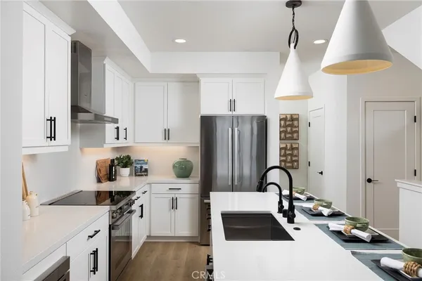 $736,200 | 308 East Whittier Boulevard, La Habra, CA 90631