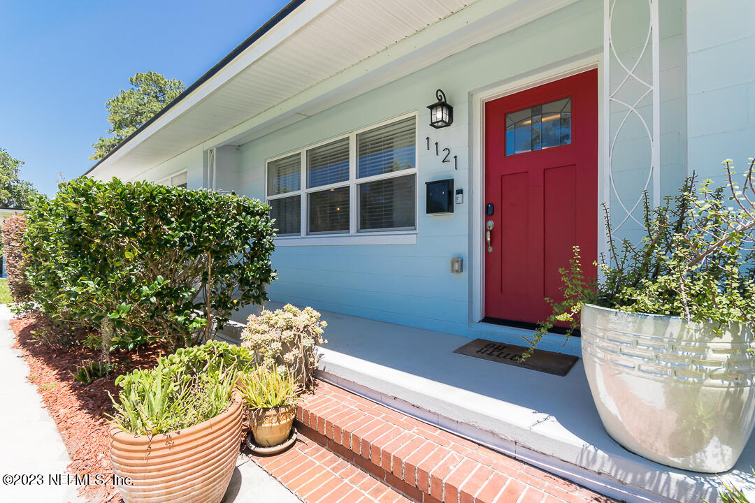 1121 Nightingale Road Jacksonville, FL 32216 - Photo 3 of 26 Front Porch