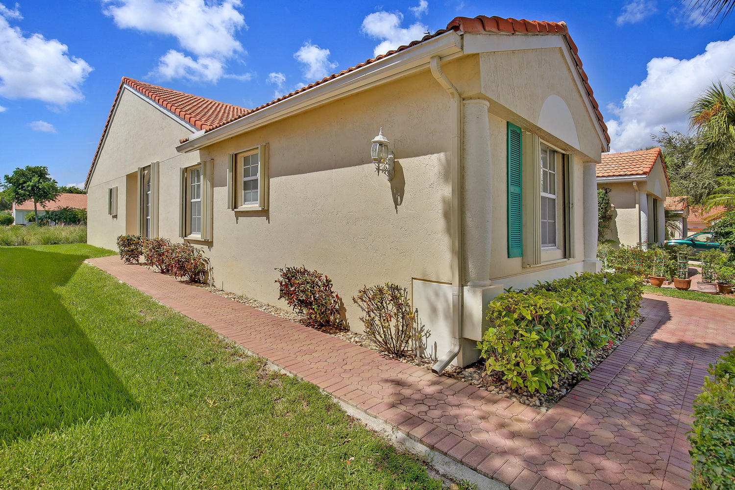 6258 Heliconia Road Delray Beach, FL 33484 - Photo 3 of 24 private side entrance