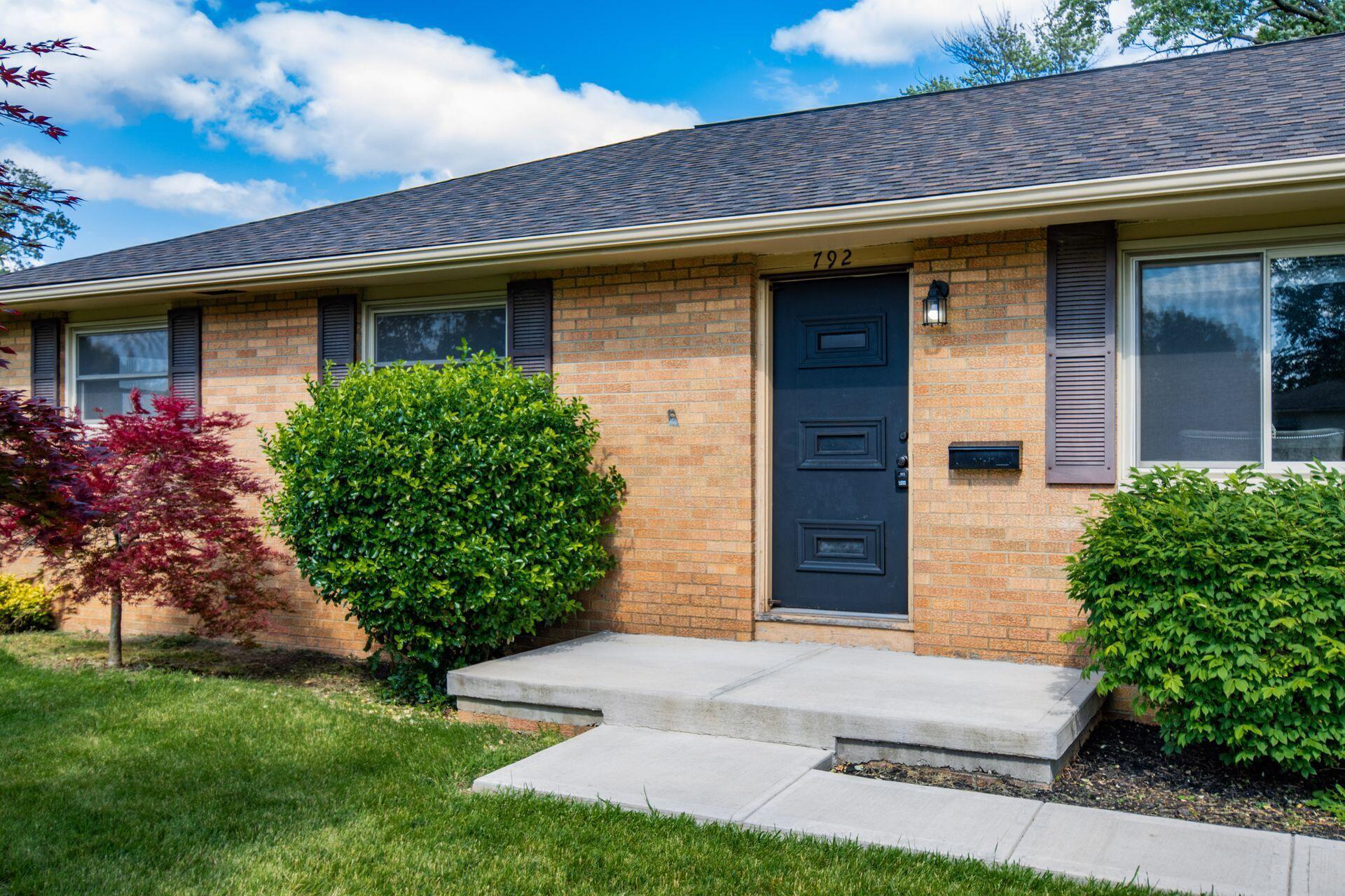 792 Ross Road Columbus, OH 43213 - Photo 3 of 34 Gallery Image 3