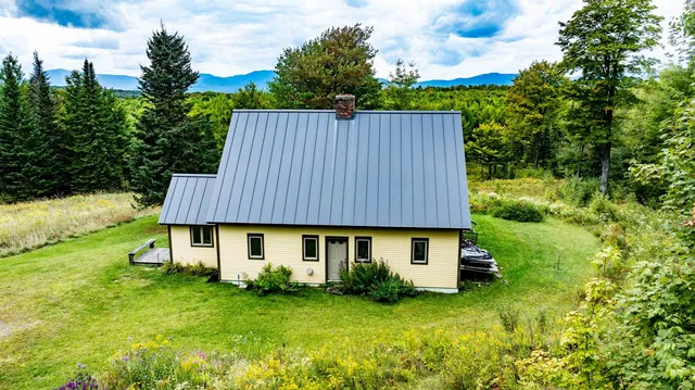 $595,000 | 1982 Robtoy Road, Lowell, VT 05847
