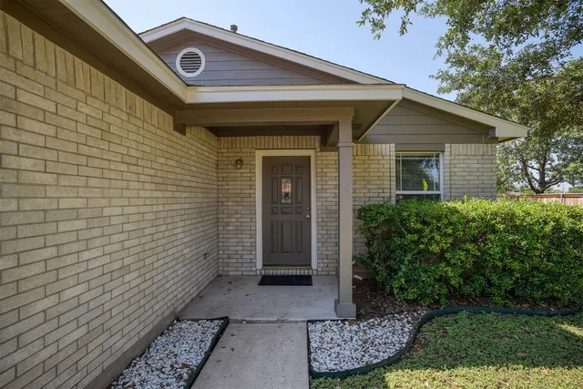 $269,900 | 619 Carole Cove, Bastrop, TX 78602