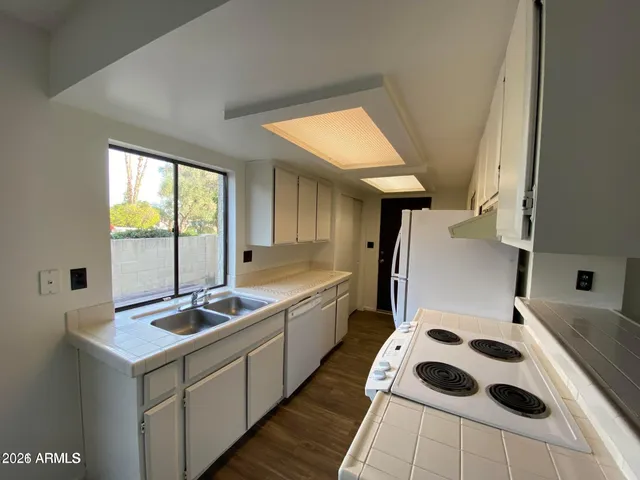 $1,700 | 4852 East Euclid Avenue, Unit 1, Phoenix, AZ 85044