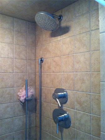 36 Gatehouse Road Westminster, MA 01473 - Photo 17 of 21 a bathroom with a shower