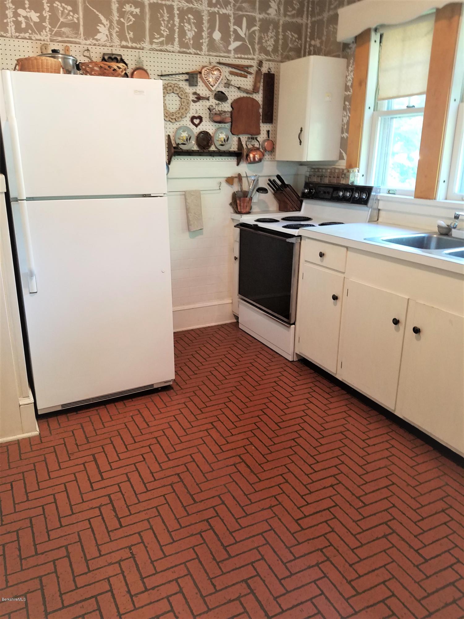 260 Holmes Road Pittsfield, MA 01201 - Photo 12 of 35 Kitchen