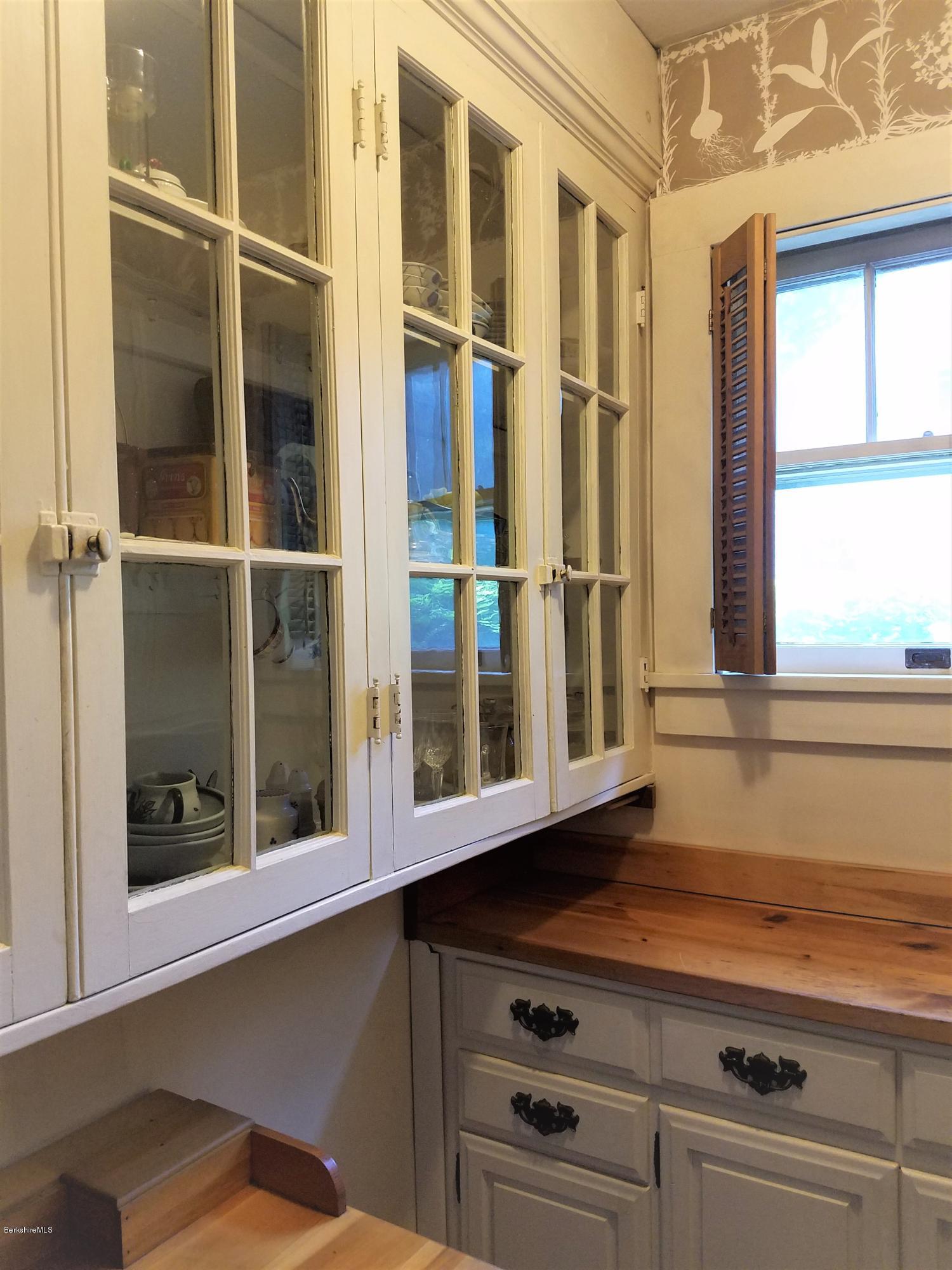 260 Holmes Road Pittsfield, MA 01201 - Photo 19 of 35 Butlers Pantry 2