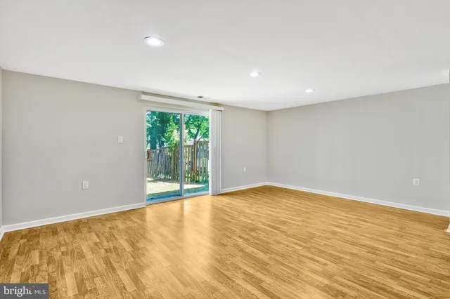 $3,000 | 6454 Blarney Stone Court, Springfield, VA 22152