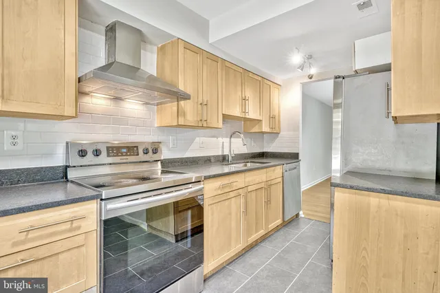 $3,000 | 6454 Blarney Stone Court, Springfield, VA 22152