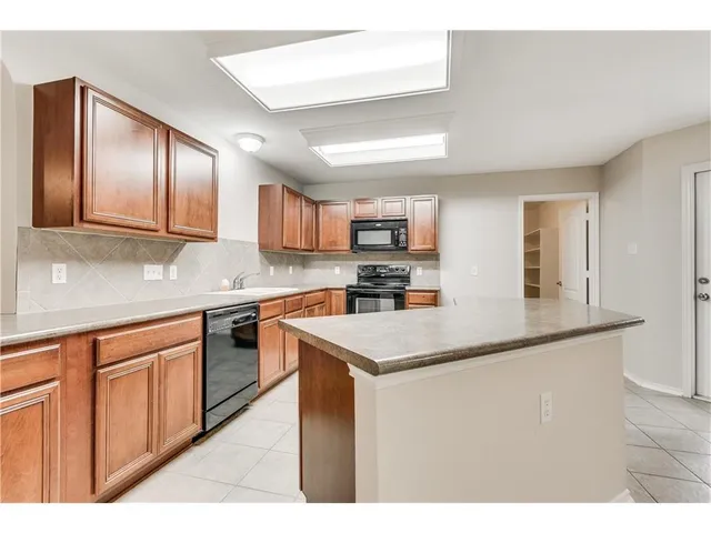 $2,399 | 524 Castebar Drive, Round Rock, TX 78664