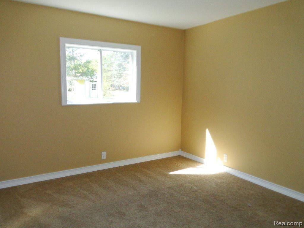 3311 Flint River Road Columbiaville, MI 48421 - Photo 21 of 39 Bedroom 2