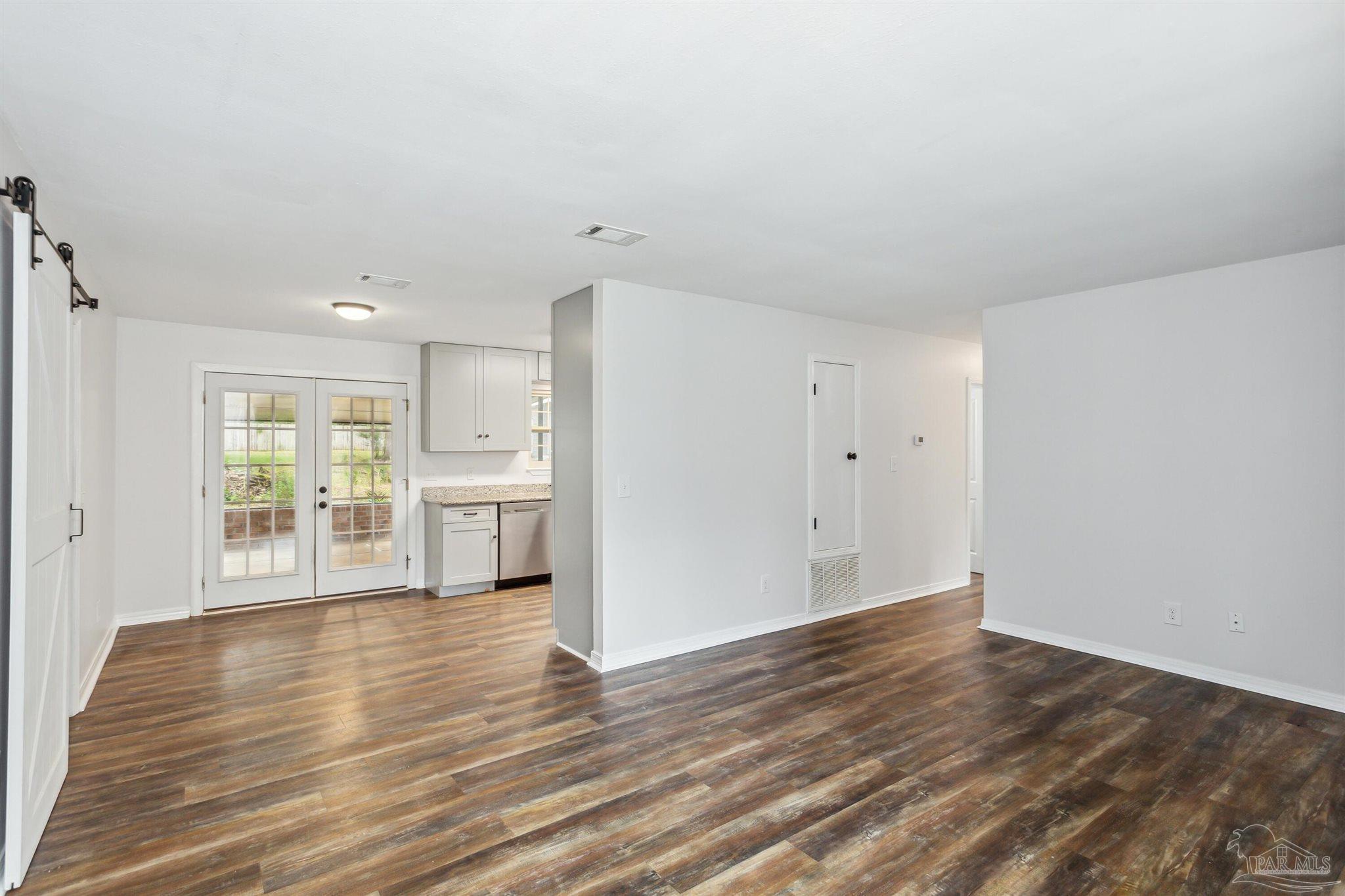 1893 Brentco Road Cantonment, FL 32533 - Photo 3 of 30 Gallery Image 3
